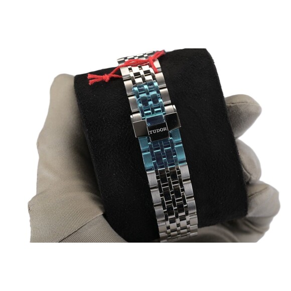 New 2024! TUDOR 1926 M91450-0005 Opaline & Blue Dial SS 36mm Watch - Full Set - Picture 6 of 7